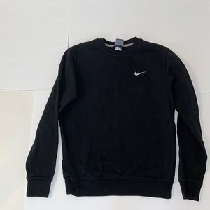 Nike sweater size M